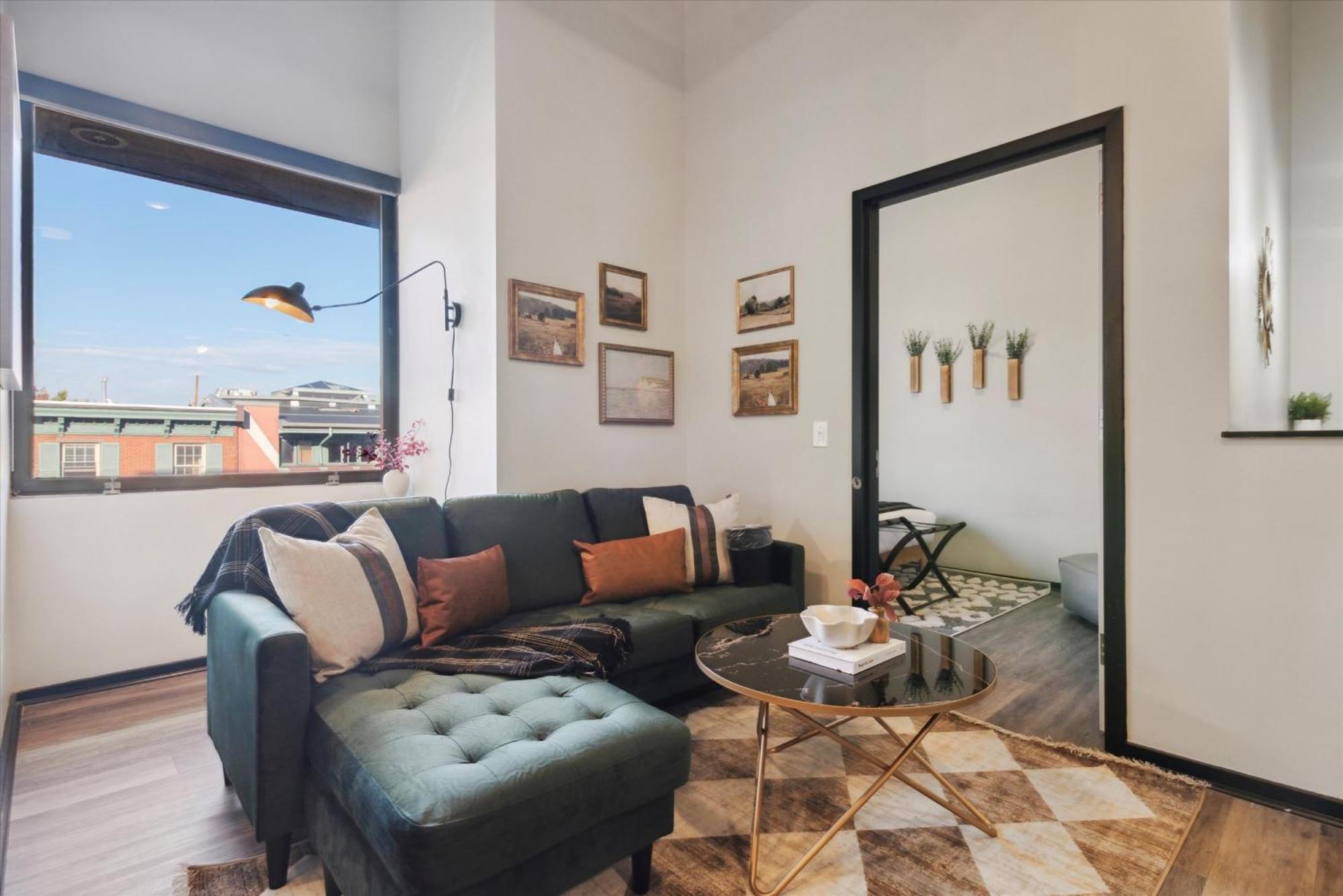 Large 3Br Apts & Studios, Free Parking, Gym, Game Room فيلادلفيا المظهر الخارجي الصورة